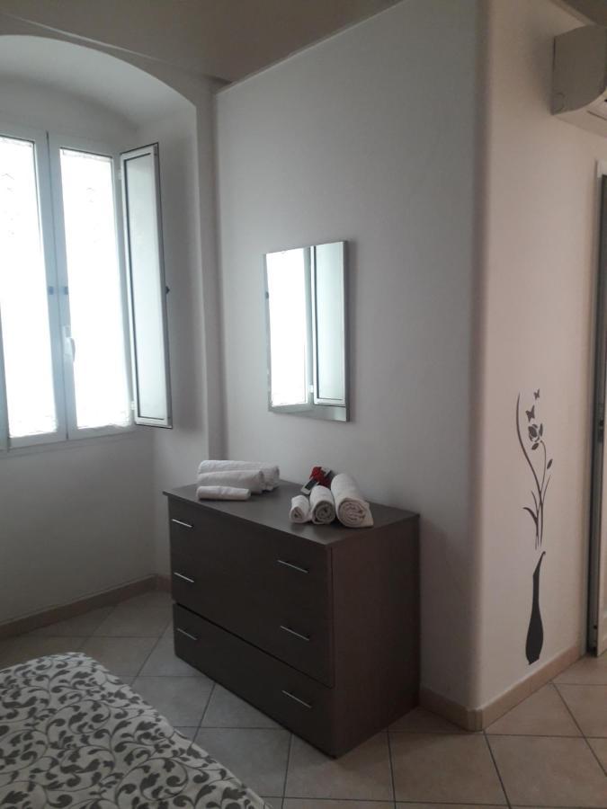 Dimora Principe Di Napoli 14 Apartment Полиняно а Маре Екстериор снимка